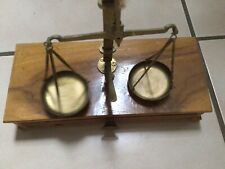 balance de bijoutier ancienne complète.