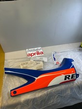 1 cache dessous selle gauche