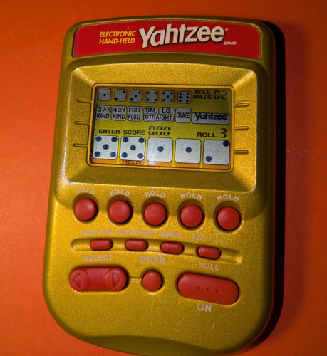 Hasbro gold yahtzee 2002 - gold,