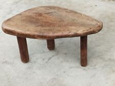 Table basse tripode design forme libre