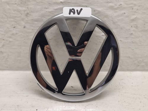 Insigne monogramme sur - , pare