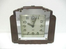 Pendulette en bakélite Art