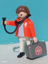PLAYMOBIL FIGURINE MÉDECIN