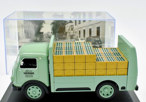 Miniature voiture van - van, lion
