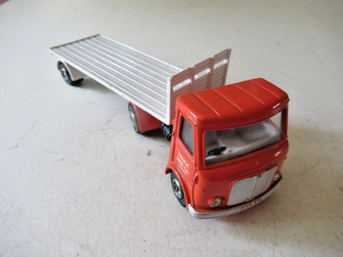 Dinky toys ref - 915, with