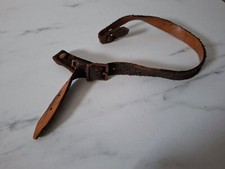 ANCIENNE JUGULAIRE DE CASQUE ALLEMAND - SANS MARQUAGE - 13 TROUS