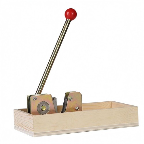 Casse noix levier - casse-noix, bouton