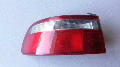 Feu arriere gauche honda - arriere,