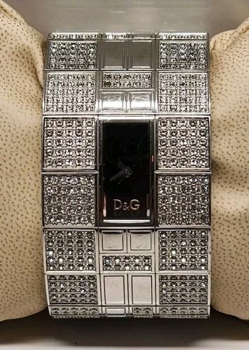 Dolce gabbana time - dolce, queen