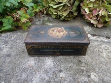 ANCIENNE BOÎTE EN MÉTAL SÉRIGRAPHIÉ DES ÉTABLISSEMENTS DEBRAY - VERS 1900