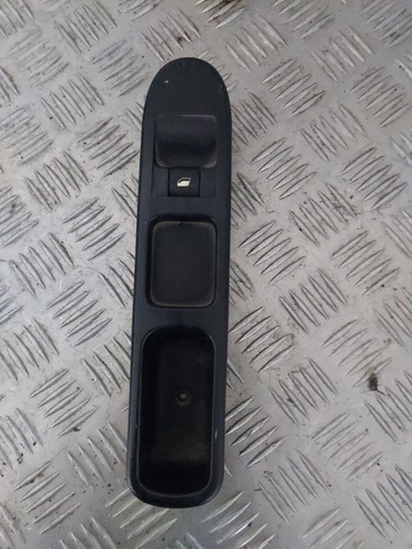 Bouton commande lève vitre