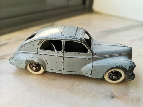 Dinky toys peugeot 203 - dinky,