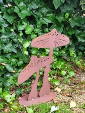 Champignons mouches en rouille