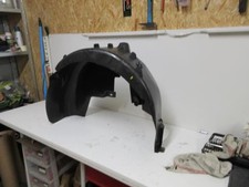 Pare boue arriere droit