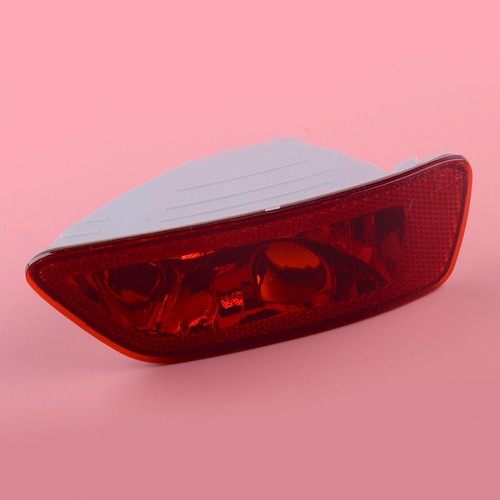 Right rear bumper reflector - rear,