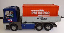 PLAYMOBIL - LE CAMION SEMI REMORQUE + CONTENEUR +  PERSONNAGE + ACCESSOIRES