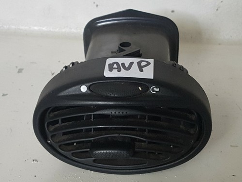 Grille aération avant
