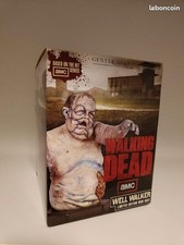 figurine walking dead well
