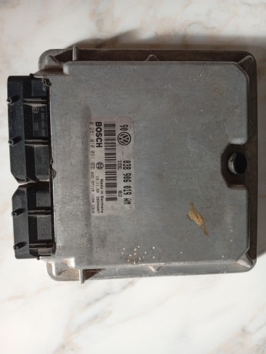 Calculateur moteur 038906019am - calculateur,