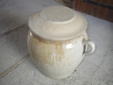 Ancien pot à graisse en terre