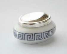 Boîte en porcelaine et argent