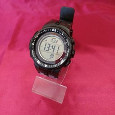 Montre numérique à énergie solaire CASIO PRW-3000