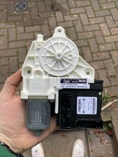 Moteur leve vitre avant droit AUDI A3 2 PHASE 1 8P0959