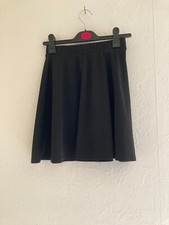 Jupe patineuse noire, New Look, taille 36