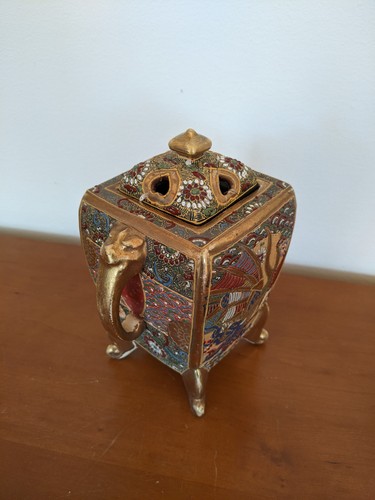 Satsuma signé vase - , brule