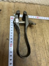etau outil ancien  étau de serrage à main SER réf N°13