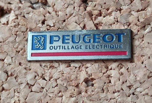 Pin peugeot automobile auto - pin's,