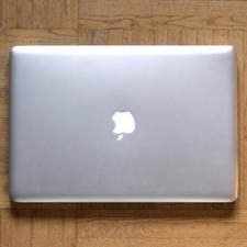 APPLE MACBOOK PRO • INTEL