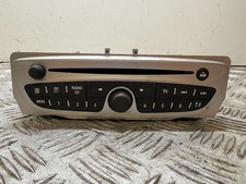 2010 RENAULT MEGANE CD PLAYER