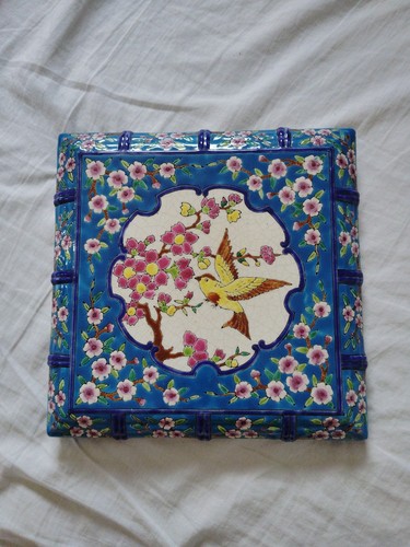 Dessous plat ancien en - de,