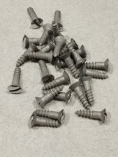 Lot  30  VIS A BOIS Tête