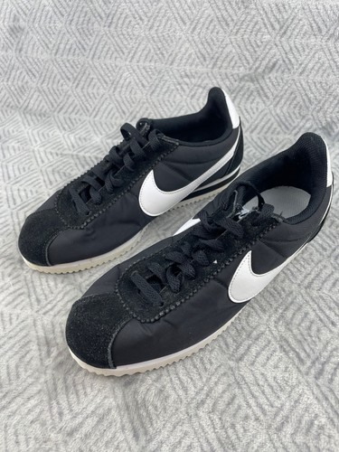 Nike baskets 807472 011 noir - baskets,