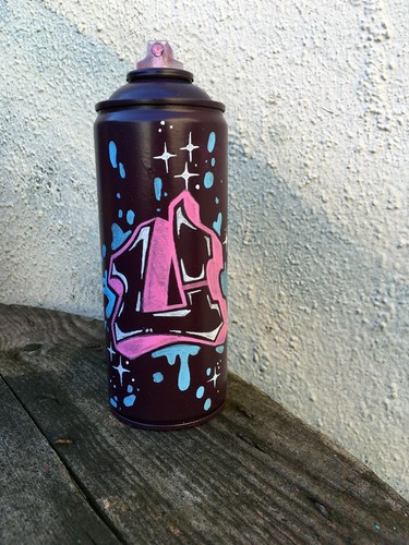 Peinture signée sur bombe - ,