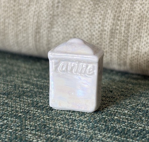 Fève boîte à - -, farine