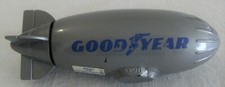 objet publicitaire after shave Avon GoodYear en forme de dirigeable 1960 vintage