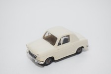 C13 1:43 NOREV VESPA 400 CREAM