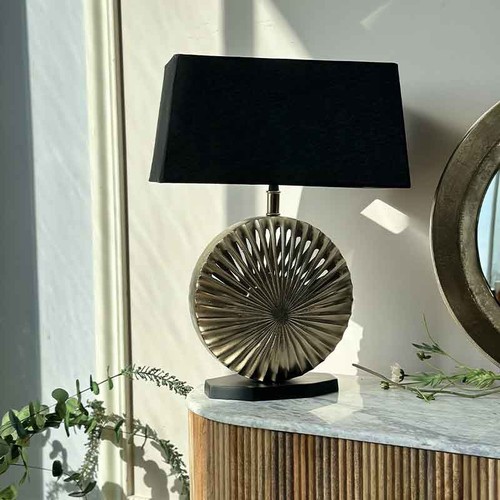 Lampe coquillage noir dorée