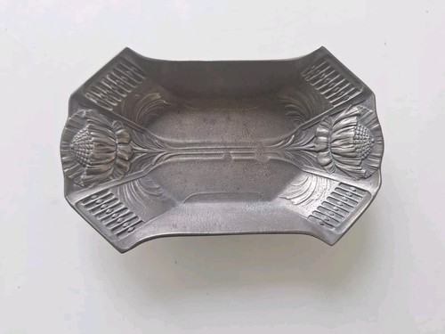 Plateau assiette etain - en, art