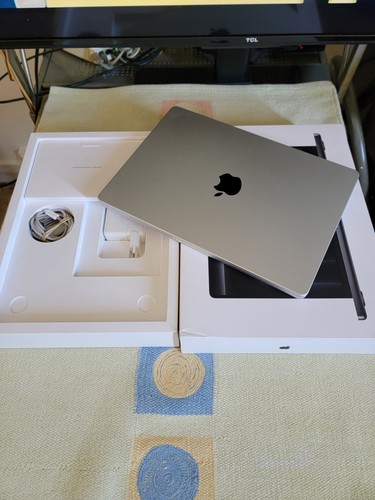 Macbook pro a3112 2024 - pro(14),
