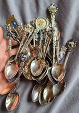 Lot  collection 27 cuillères