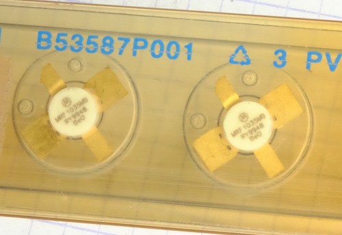 1x Motorola MRF1035MB