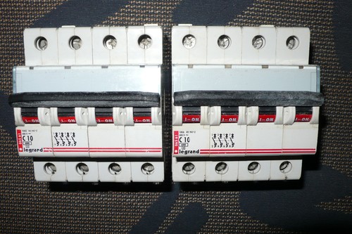 Disjoncteur tetrapolaire 10a - disjoncteur ,