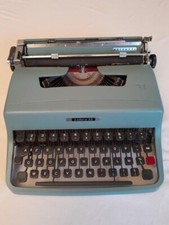 machine à écrire olivetti portable, mécanique, Lettera 32.