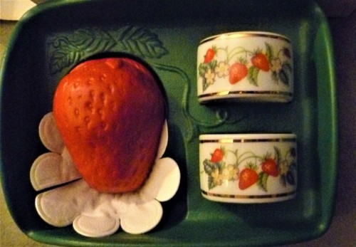 New avon strawberry - 2,