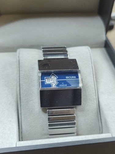 Montre heure sautante - montre,