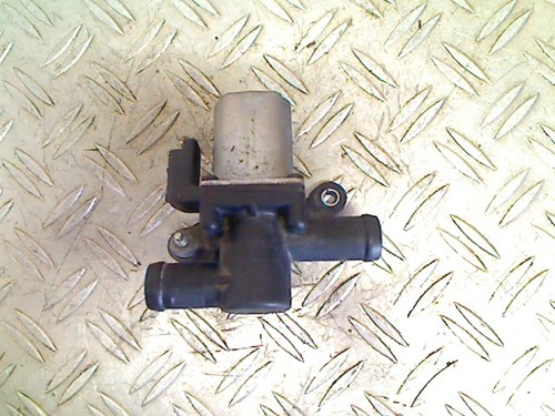 Pompe eau renault grand - eau,